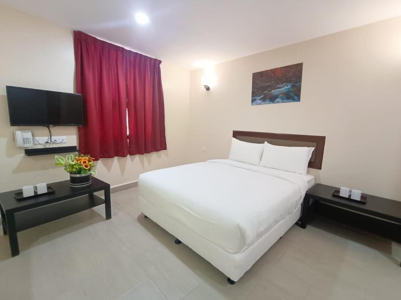 Capital O 90897 Island City Hotel George Town Exteriér fotografie