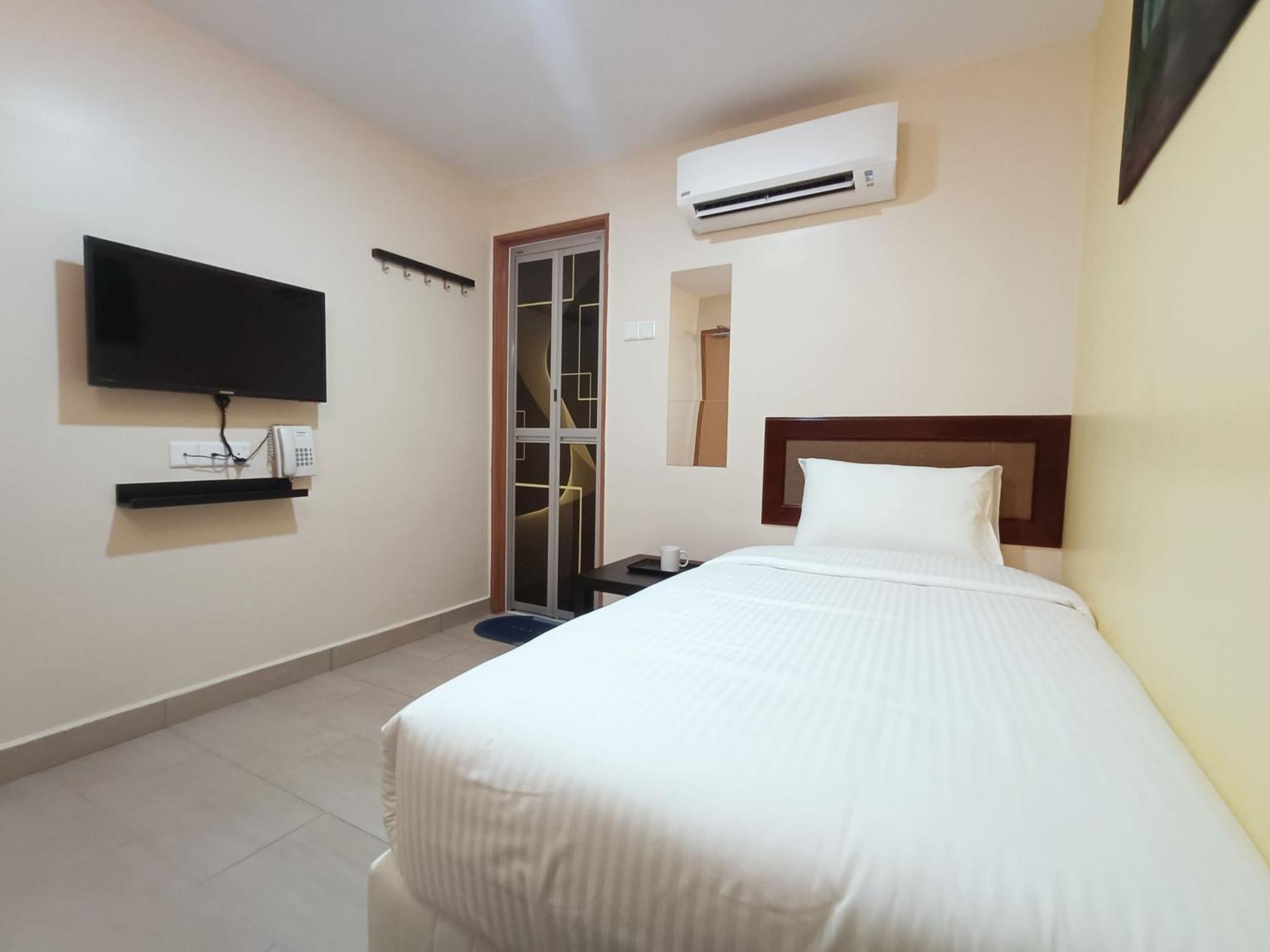 Capital O 90897 Island City Hotel George Town Exteriér fotografie